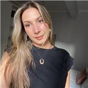 Profesora de primaria recién graduada. Puedo impartir todo tipo de materias